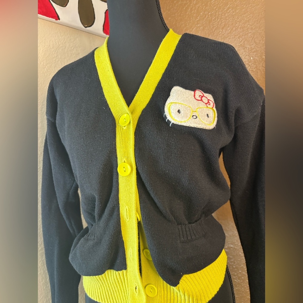 Forever 21 Hello Kitty Black and Yellow Sweater